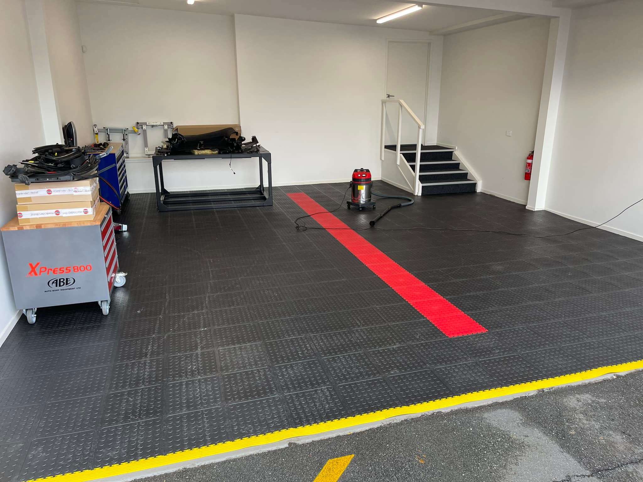 Rubber Mat Floor NZ Grinders Tauranga