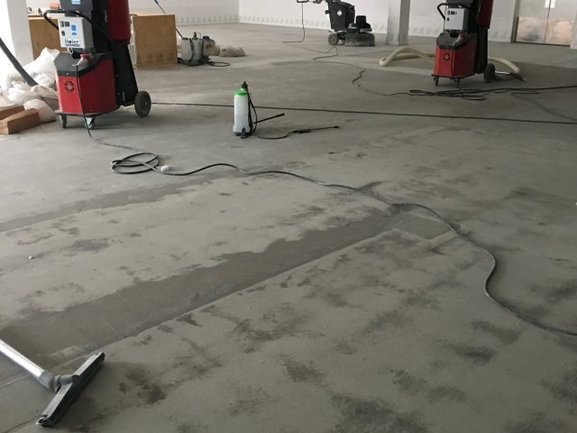 Removing Tile Glue and Vinyl Adhesive in Papamoa: Dust-Controlled Prep Grinding That Protects Your New Floor